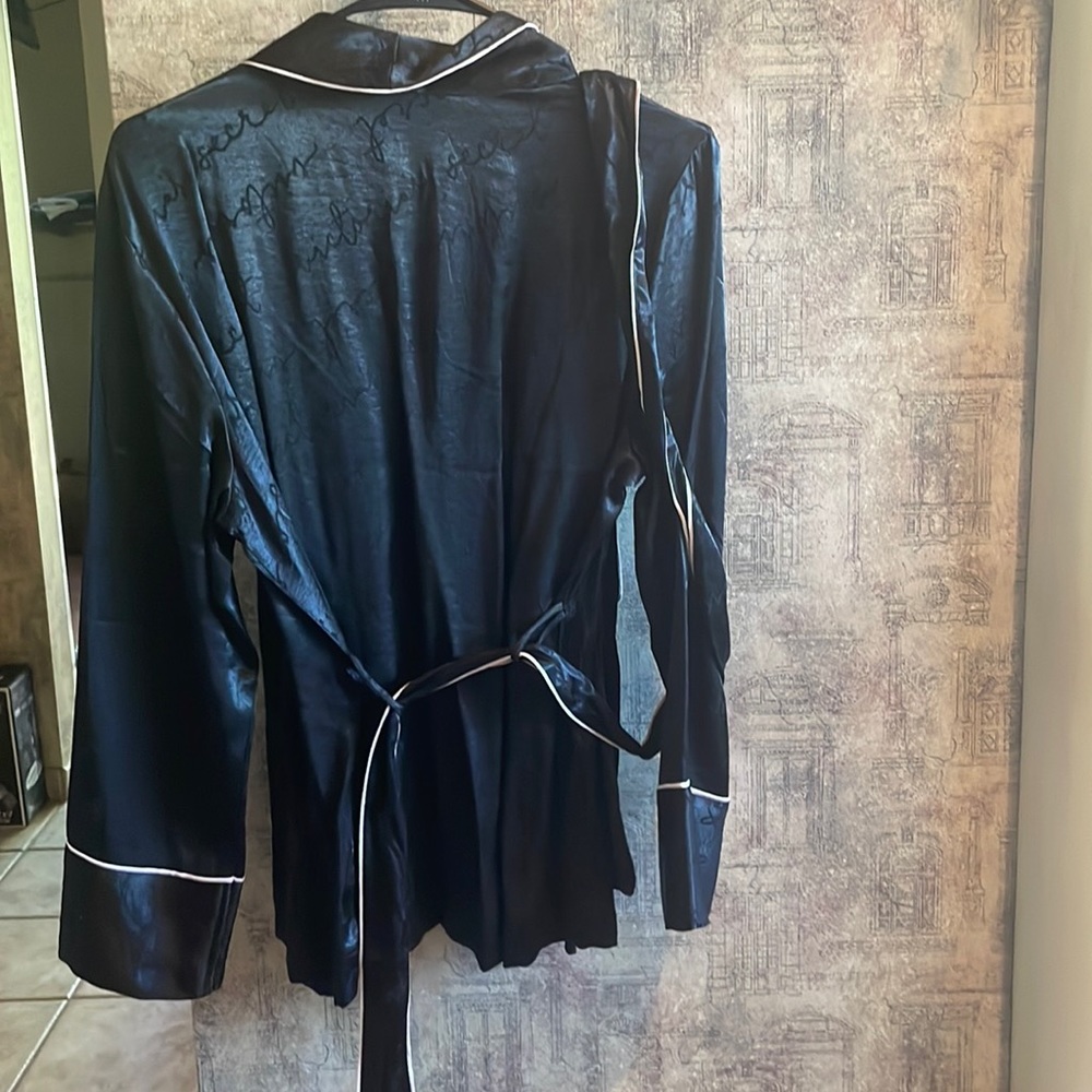 Brand new Victoria secret mini night robe with shorts size small/medium